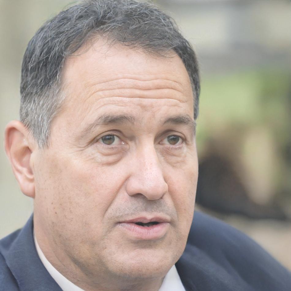 Portrait de Théophane Roussel, formateur expert en investissement
